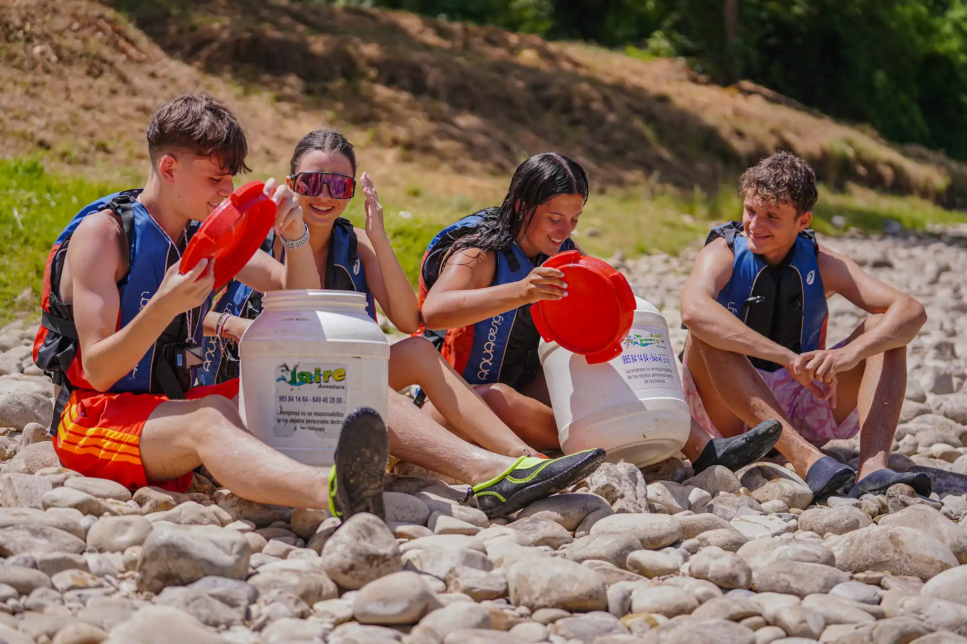 Remeros listos para comenzar la aventura